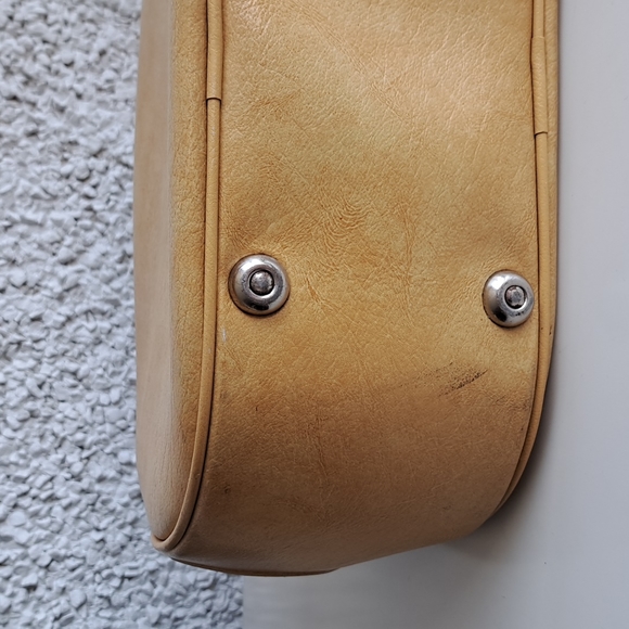 Vintage Yellow Suitcase Canadian Made - Picture 6 of 10